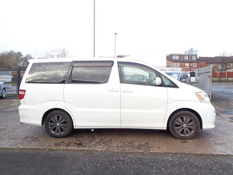 Usado Toyota Alphard 2018 Branco Monovolume