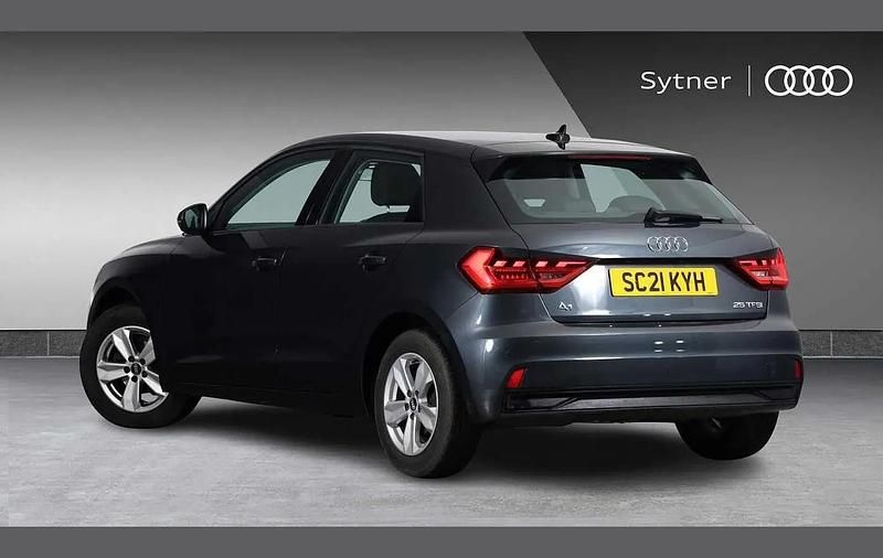 Used Audi A1 Design 94 HP (69 kW) 2021 Grey SUV