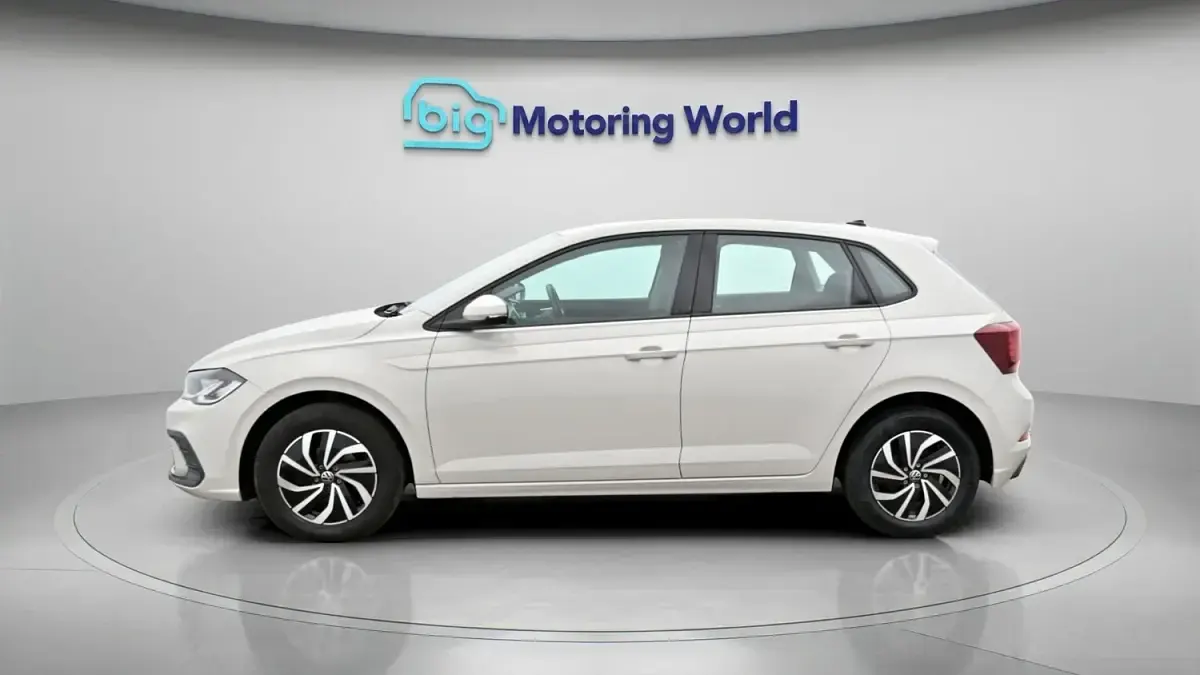 Käytetty VW Polo S 94 HP (69 kW) 2024 Harmaa Viistoperä