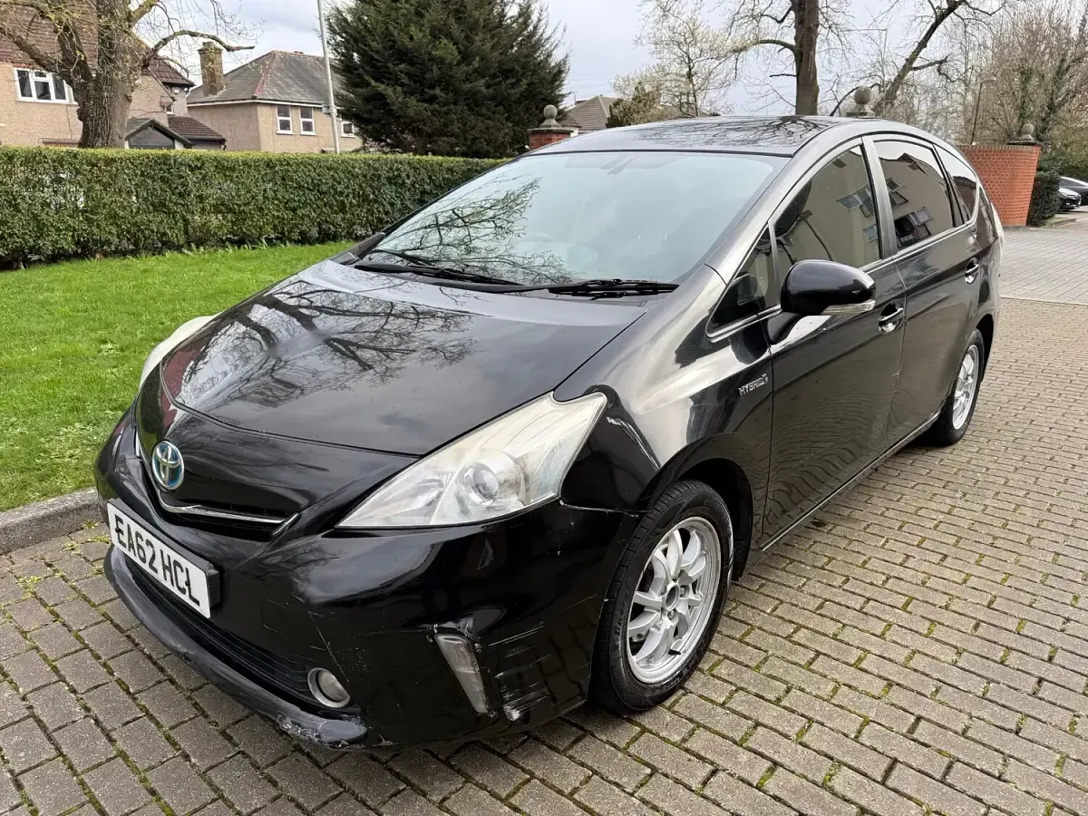Used Toyota Prius+ T4 2012 Black MPV