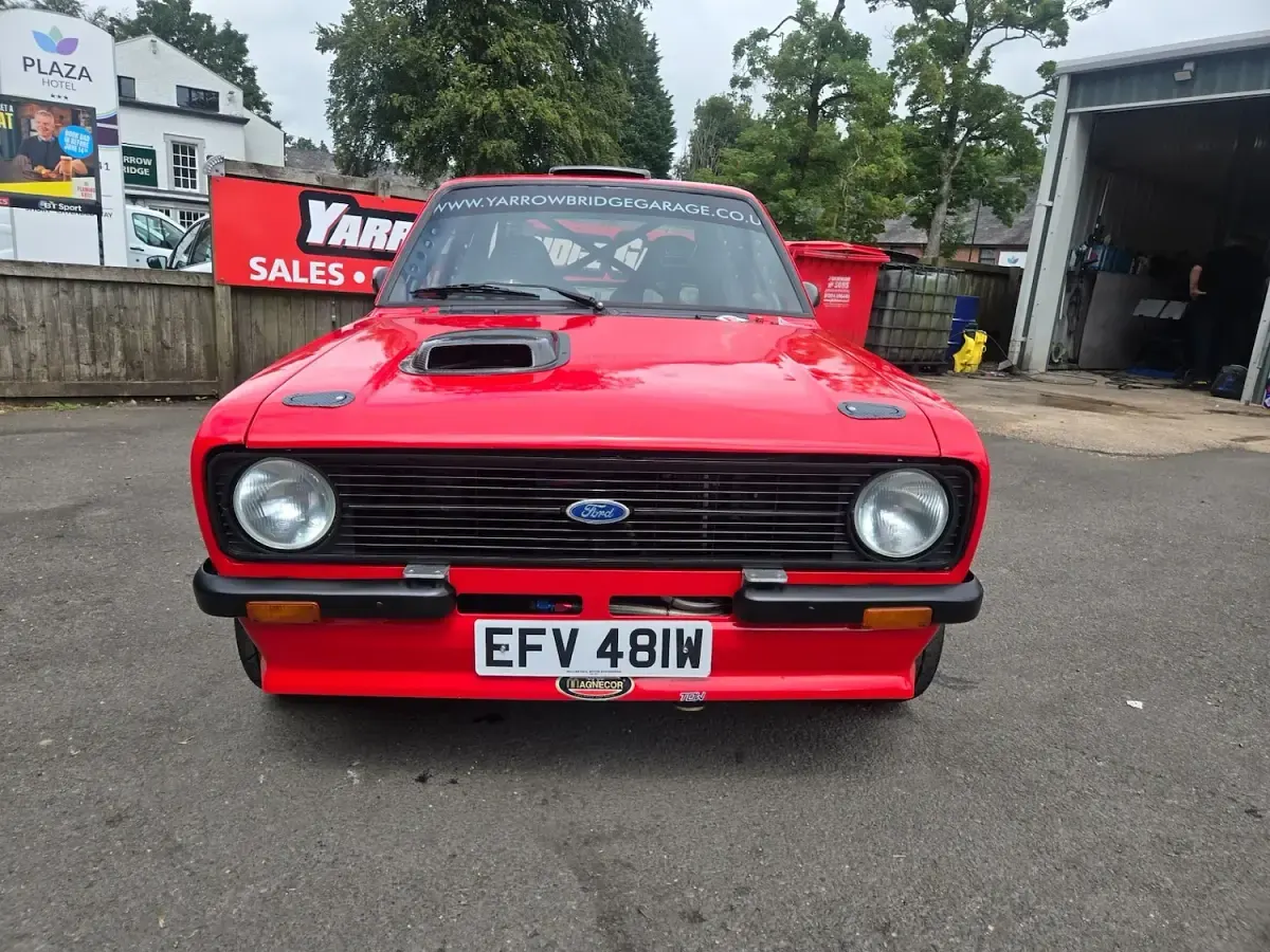 Used Ford Escort 273 HP (200 kW) 1980 Red Coupe