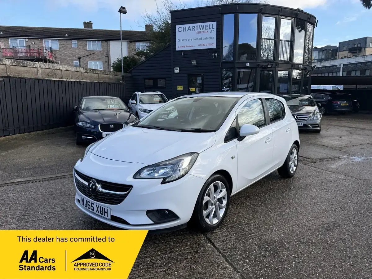 Second-hand Vauxhall Corsa Excite 2015 Alb Hatchback