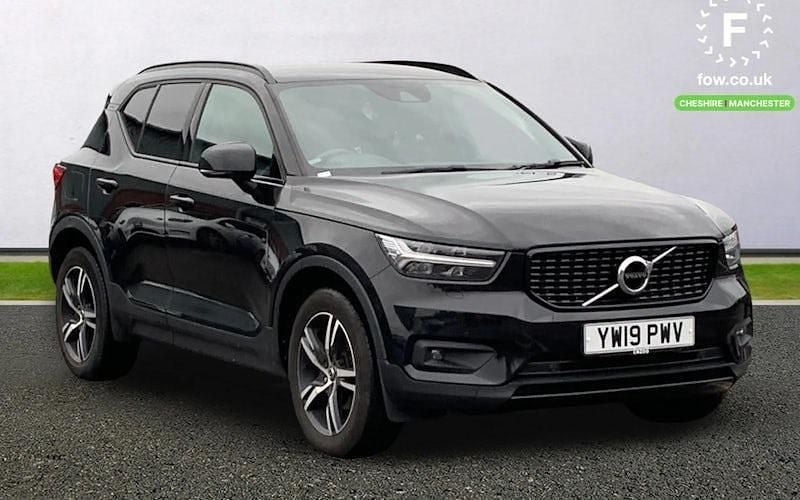Black Used 2019 Volvo XC40 Inscription SUV | £15,999 (Fair price) - Image 1/3