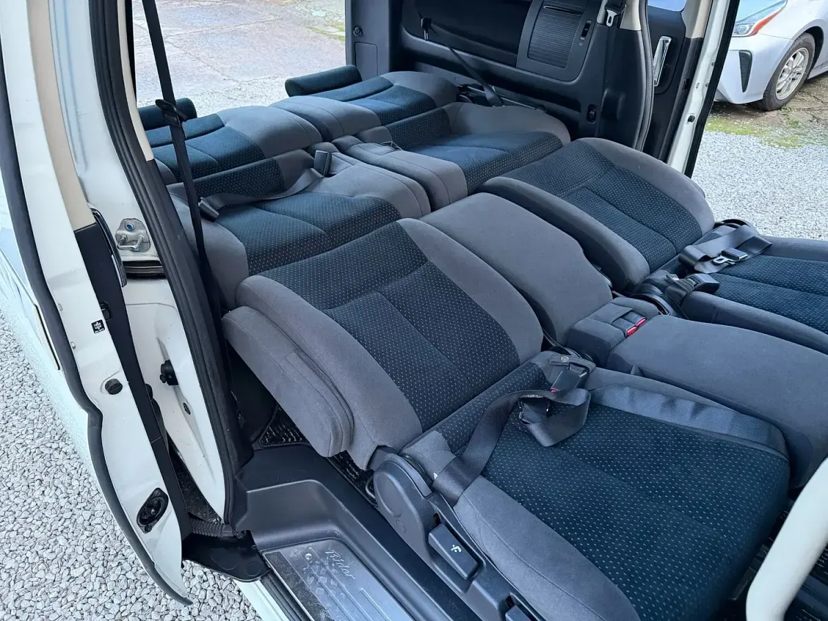 Used Nissan Elgrand S 2007 White MPV