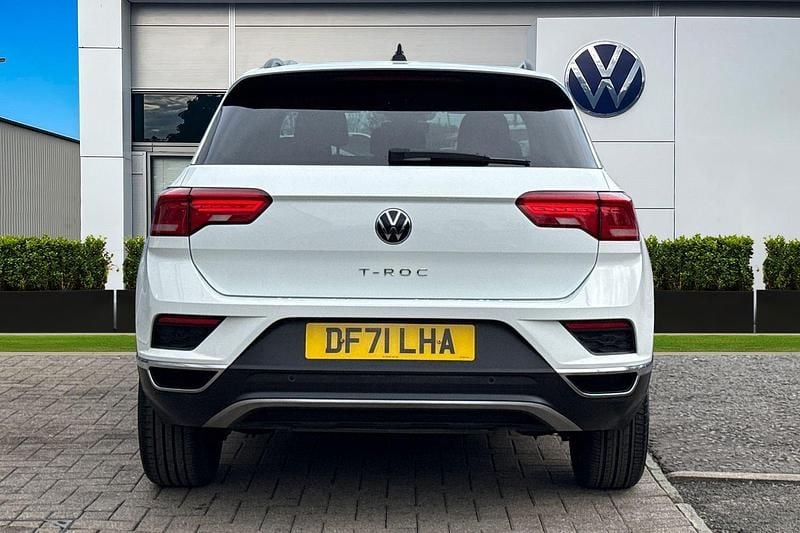 Used VW T-Roc Active 110 HP (80 kW) 2022 White SUV