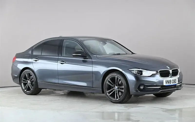 Begagnad BMW 320 Sport Line 190 HK (139 kW) 2018 Sedan