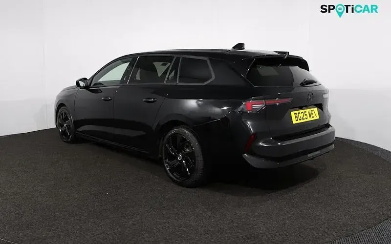 Used Vauxhall Astra S 131 HP (96 kW) 2025 Black Estate