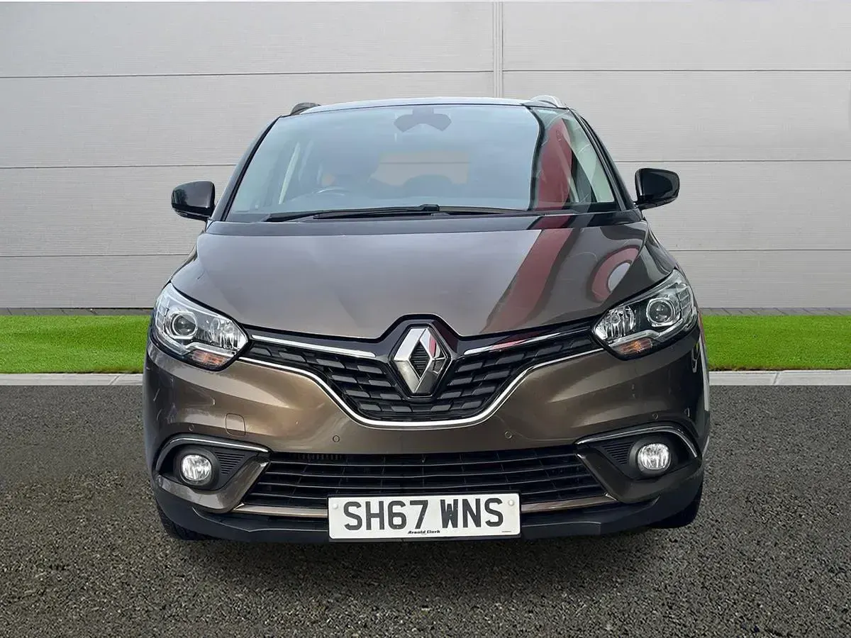 Used Renault Grand Scénic IV Dynamique 110 HP (80 kW) 2017 Brown/black MPV