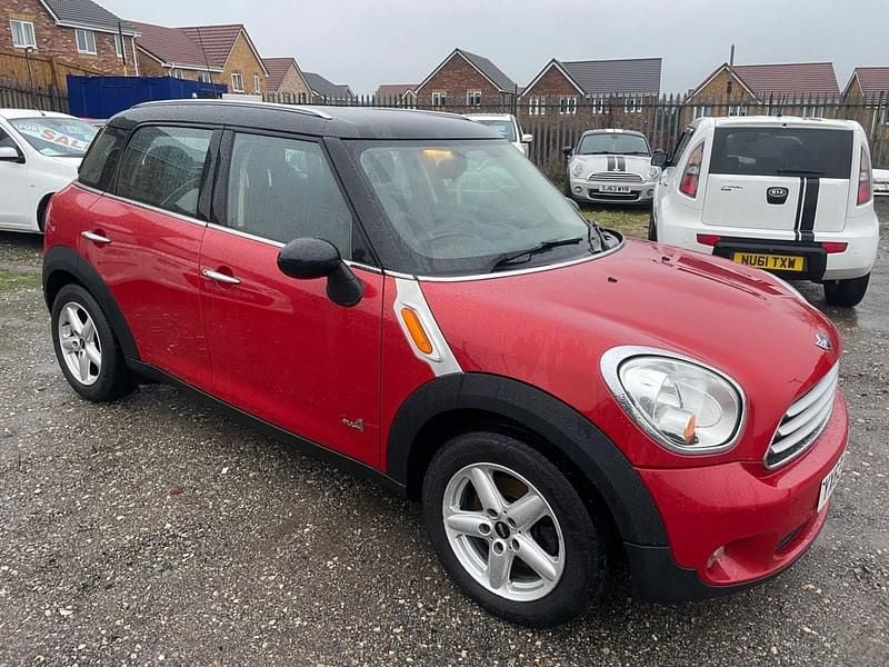 Used Mini Cooper D 2013 Red Hatchback