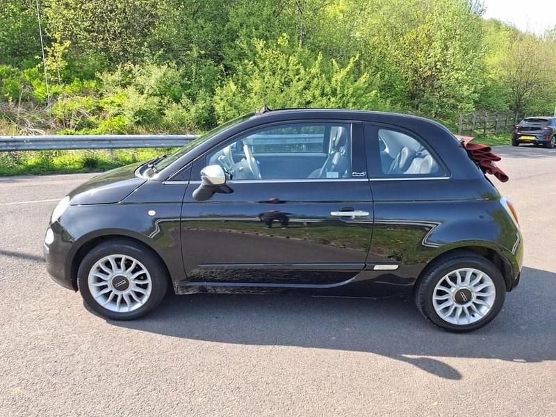 Usado Fiat 500 Lounge 85 HP (62 kW) 2012 Preto Cabrios
