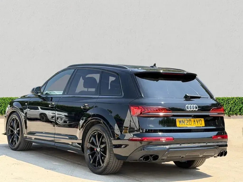Used Audi Q7 Black Edition 340 HP (250 kW) 2020 Black SUV