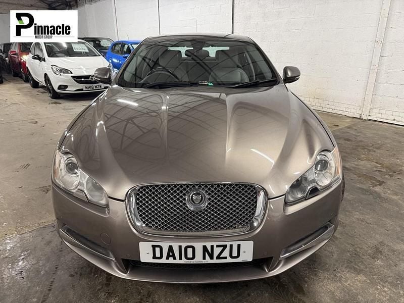 Used Jaguar XF Luxury 240 HP (176 kW) 2010 Grey Sedan