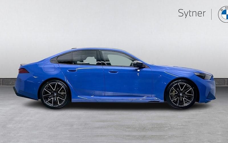 New BMW M5 727 HP (534 kW) 2026 Sedan