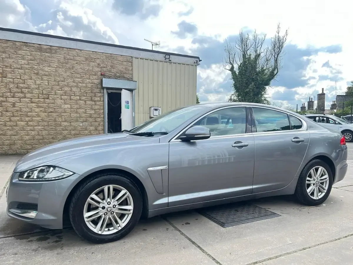 Used Jaguar XF Business Edition 163 HP (119 kW) 2013 Grey Sedan