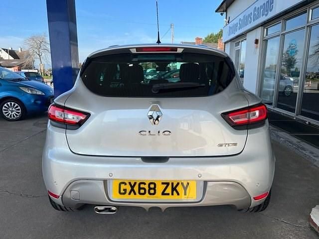 Used Renault Clio IV GT-Line 90 HP (66 kW) 2018 Silver Hatchback