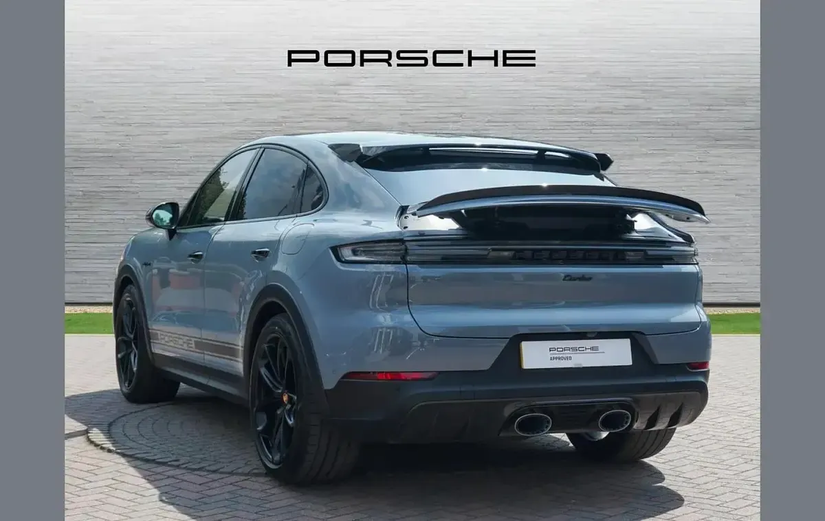 Used Porsche Cayenne Turbo E-Hybrid 729 HP (536 kW) 2024 Grey SUV