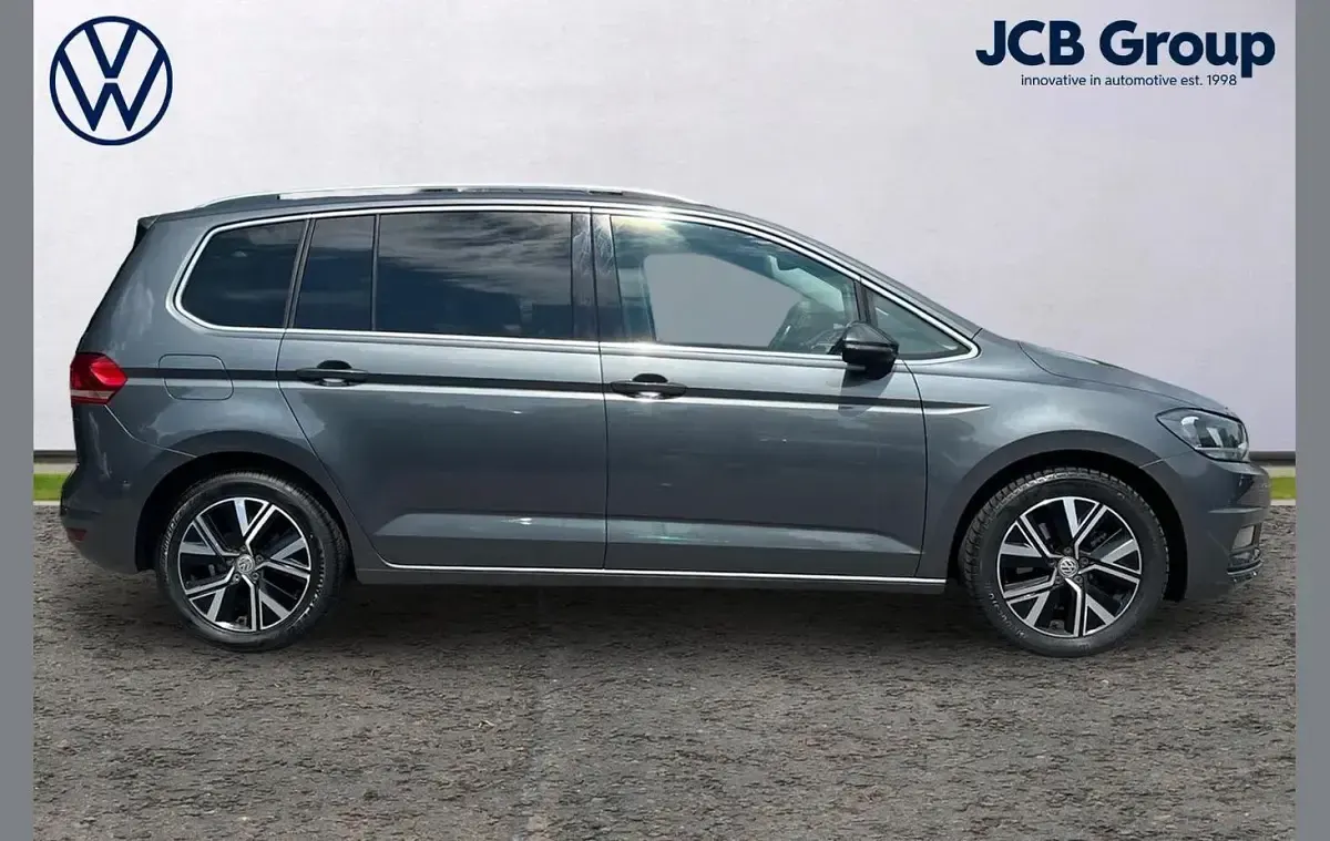 Used VW Touran SEL 147 HP (108 kW) 2020 Grey MPV