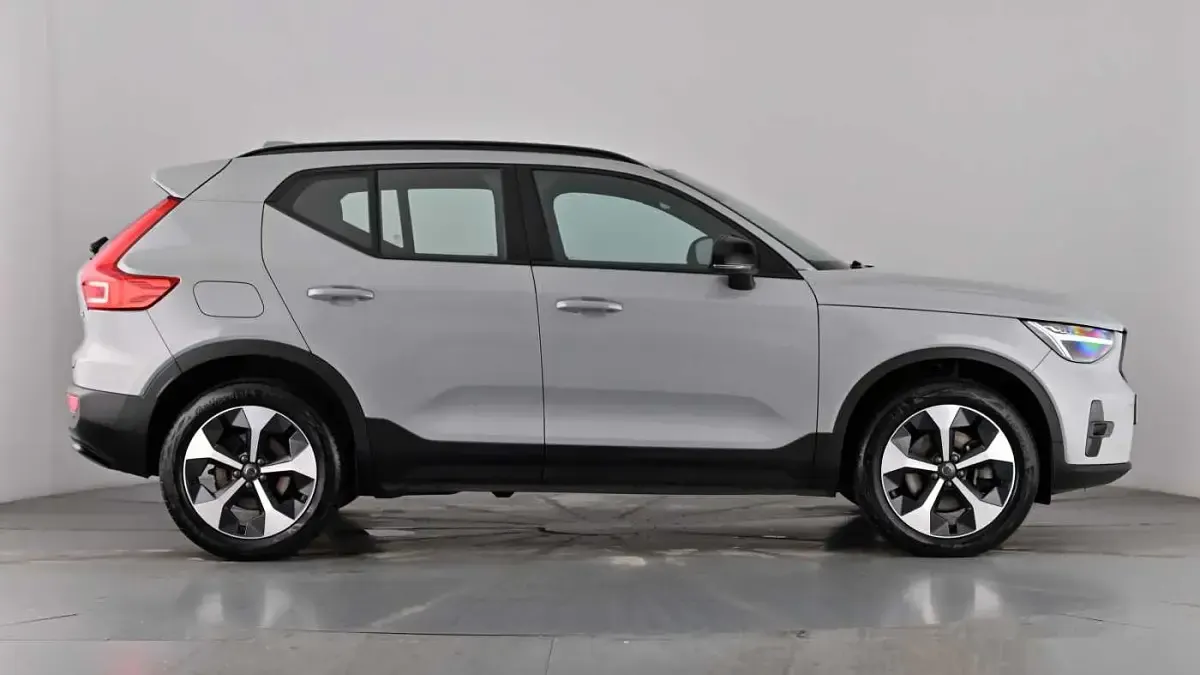 Used Volvo XC40 Plus 163 HP (119 kW) 2024 Vapour grey SUV
