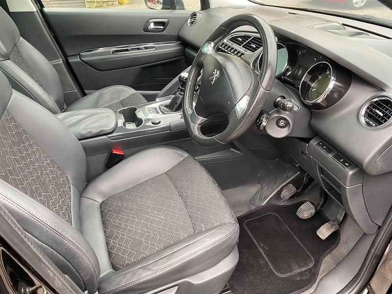 Used Peugeot 3008 Allure 2016 Black Hatchback