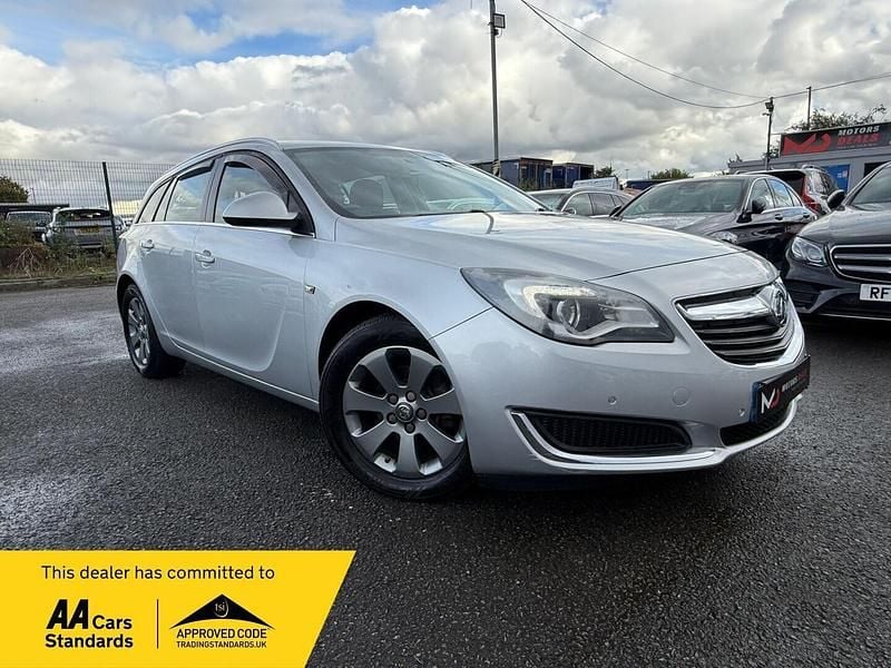 Silver Used 2015 Vauxhall Insignia Design Edition Estate | £2,995 (Fair price) - Image 1/3