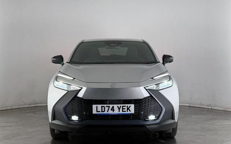 Used Toyota C-HR Design 223 HP (164 kW) 2026 SUV
