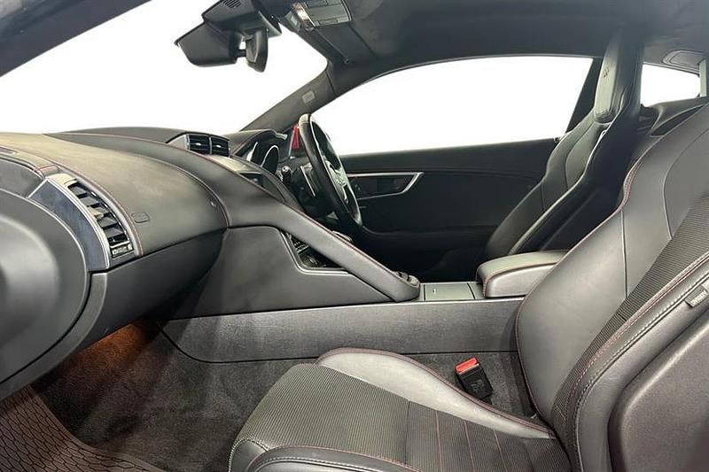 Used Jaguar F-Type Chequered Flag 300 HP (220 kW) 2019 Red Coupe