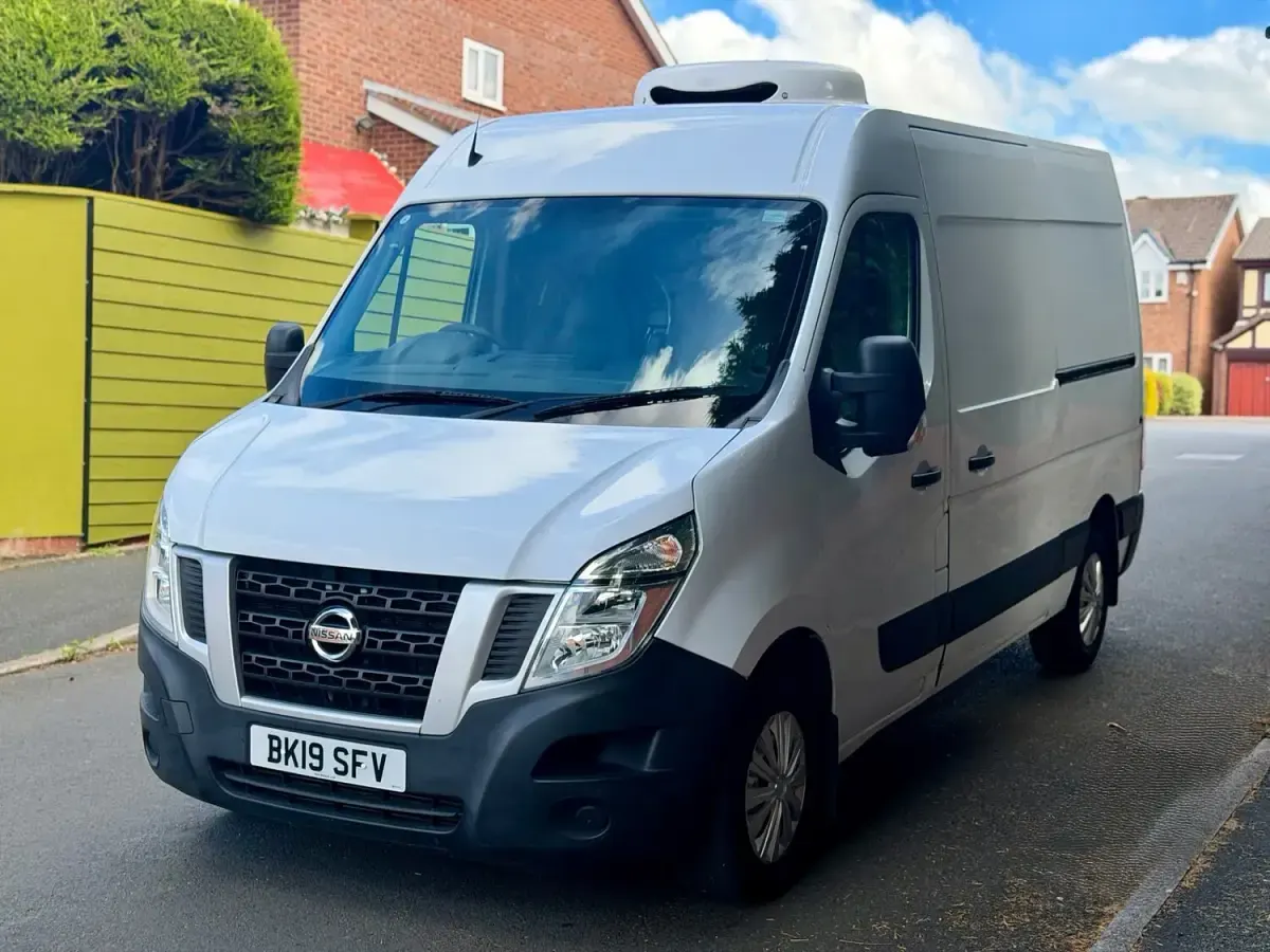 Used Nissan NV400 SE 130 HP (95 kW) 2019 White Van
