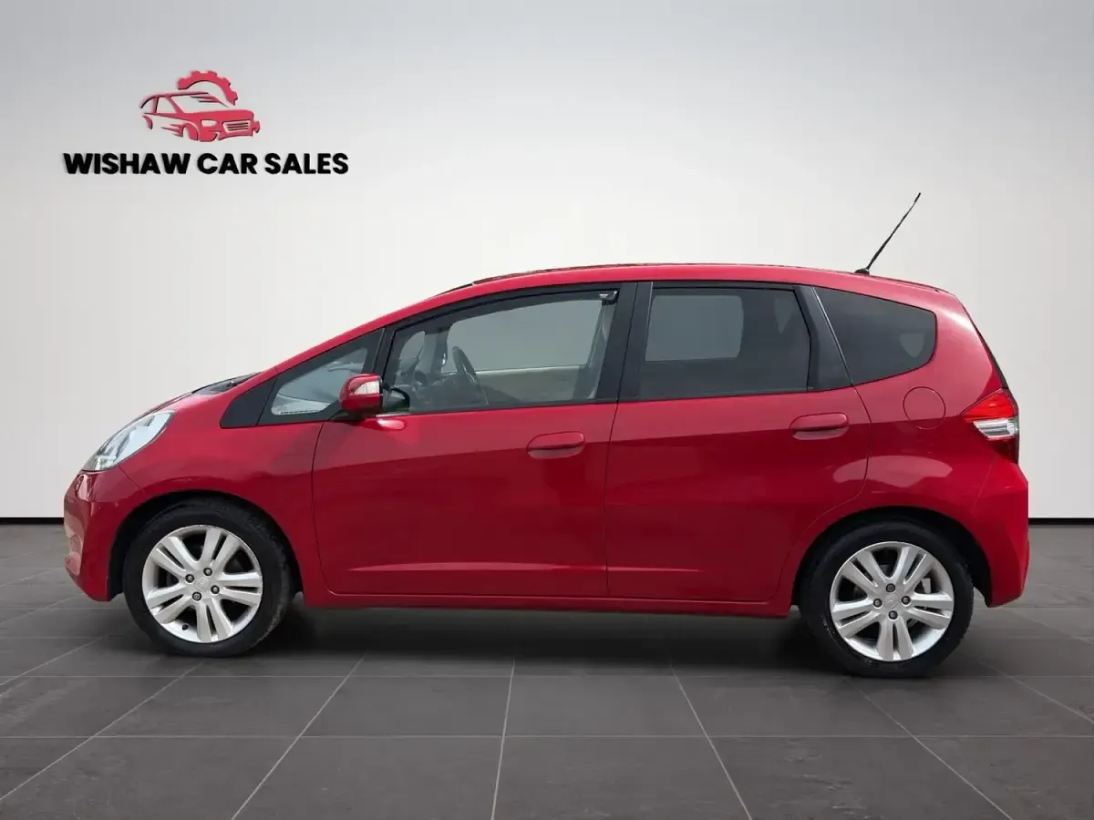 Used Honda Jazz ES 99 HP (72 kW) 2013 Red Hatchback