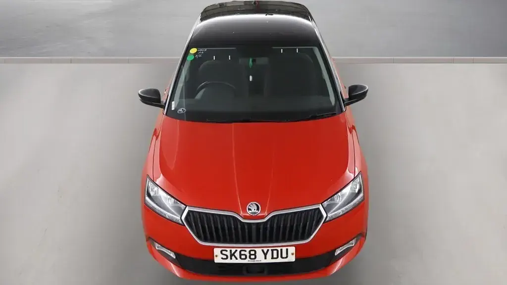 Used Skoda Fabia Colour Edition 75 HP (55 kW) 2018 Red Hatchback