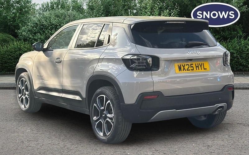Usado Jeep Avenger Summit 101 HP (74 kW) 2025 Bege SUV