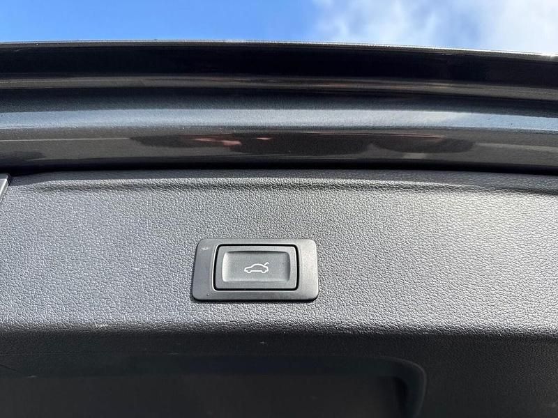 Used Audi A4 S-Line 190 HP (139 kW) 2020 Grey Estate