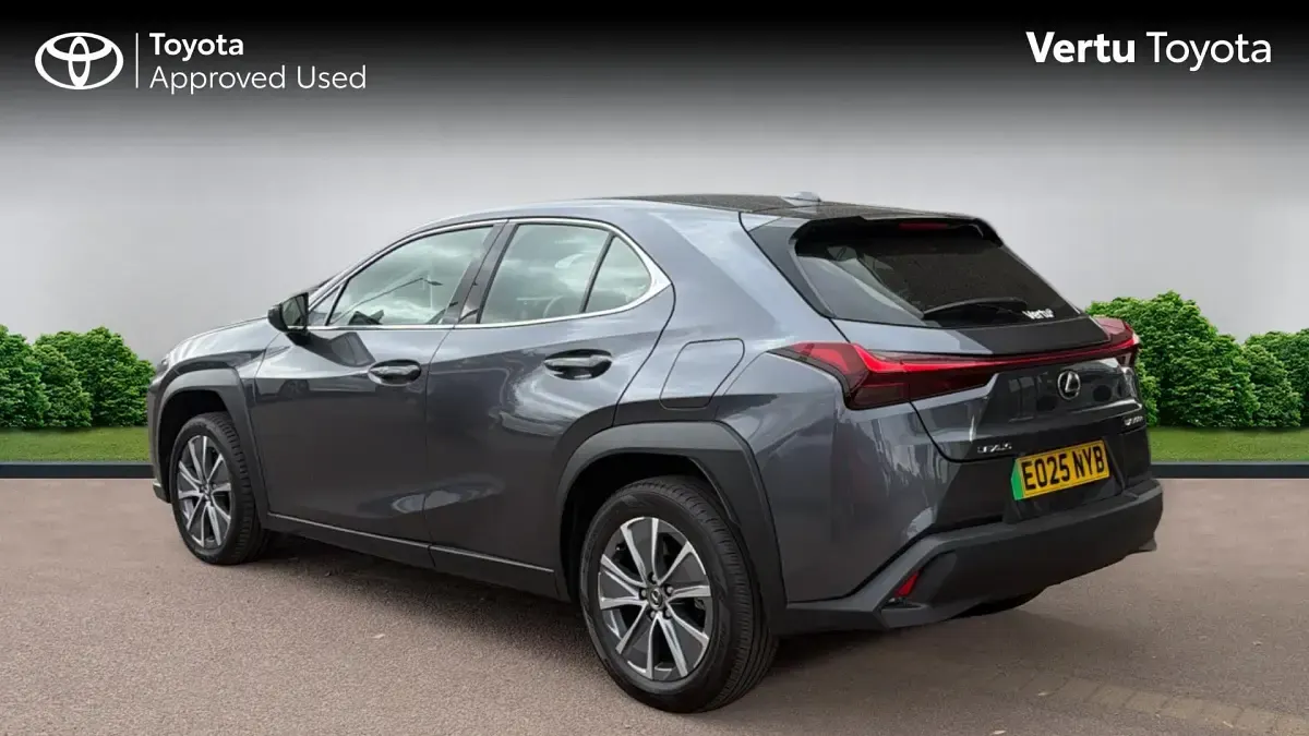 Used Lexus UX 300e 150 kW (204 HP) 2025 Grey SUV