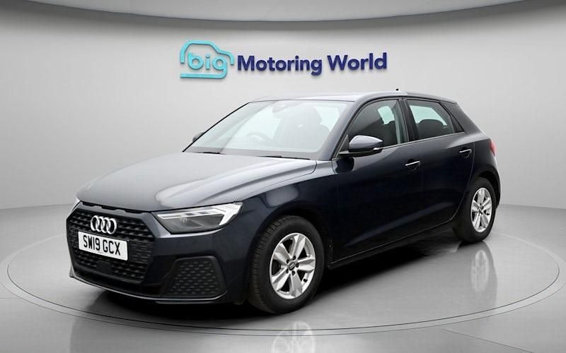 Used Audi A1 Sportback 116 HP (85 kW) 2019 Blue Hatchback