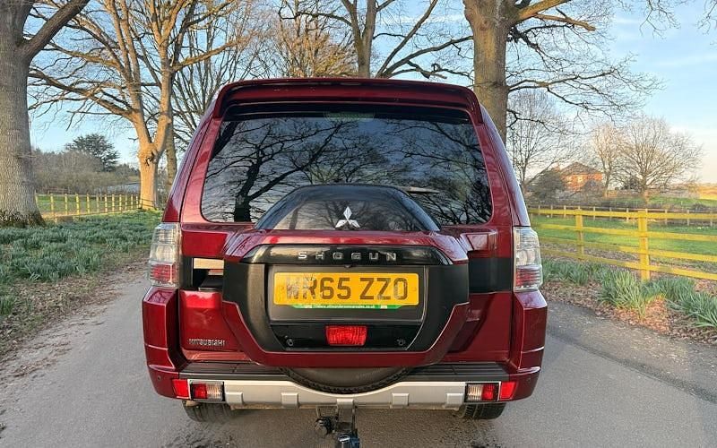 Used Mitsubishi Shogun 190 HP (139 kW) 2017 SUV