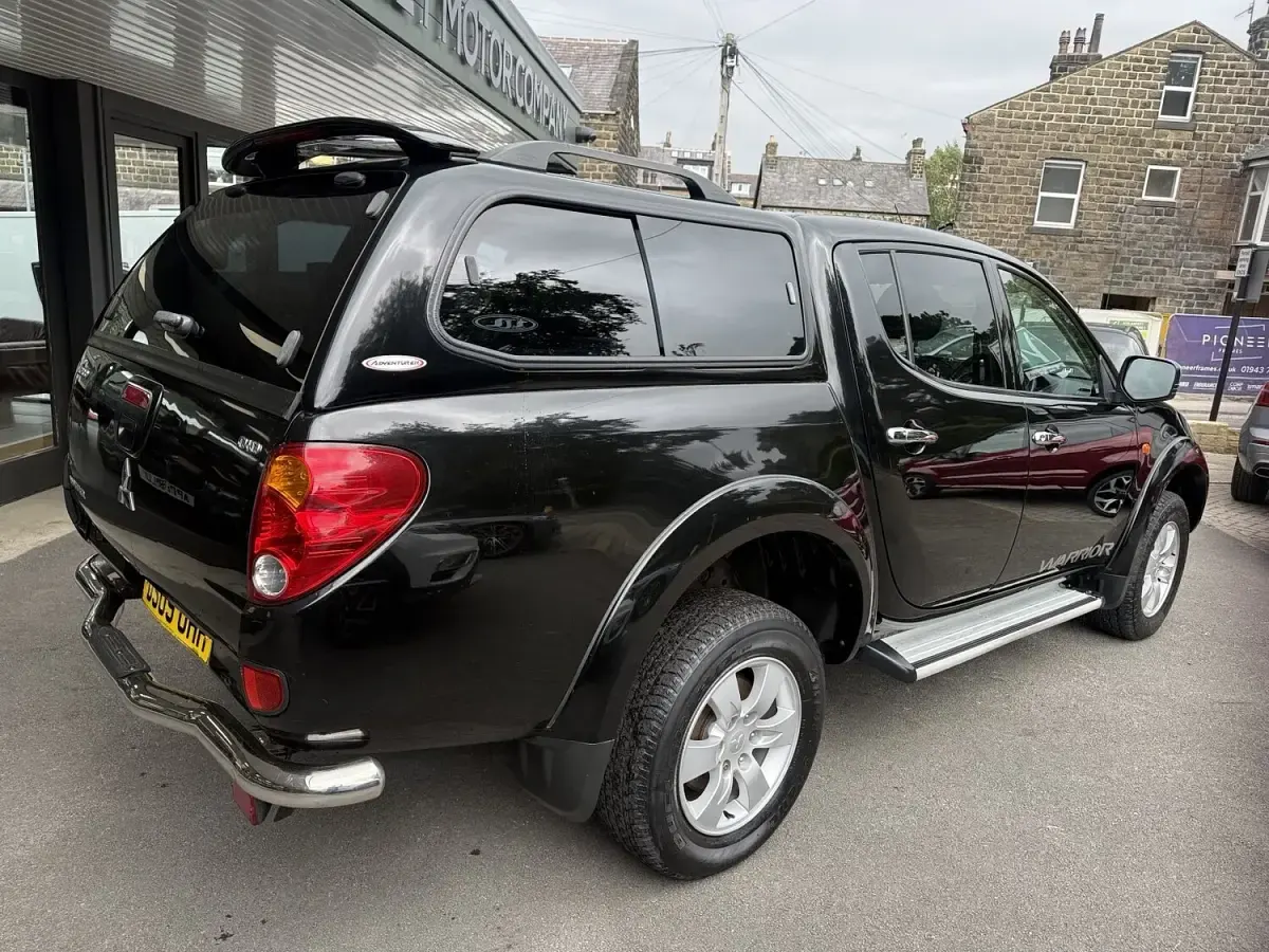Used Mitsubishi L200 Warrior 2009 Black Pickup