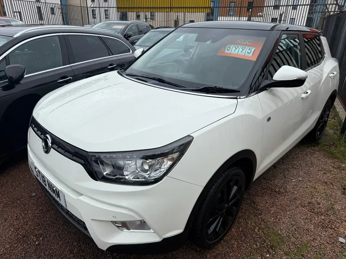 Used SsangYong Tivoli 115 HP (84 kW) 2018 White SUV