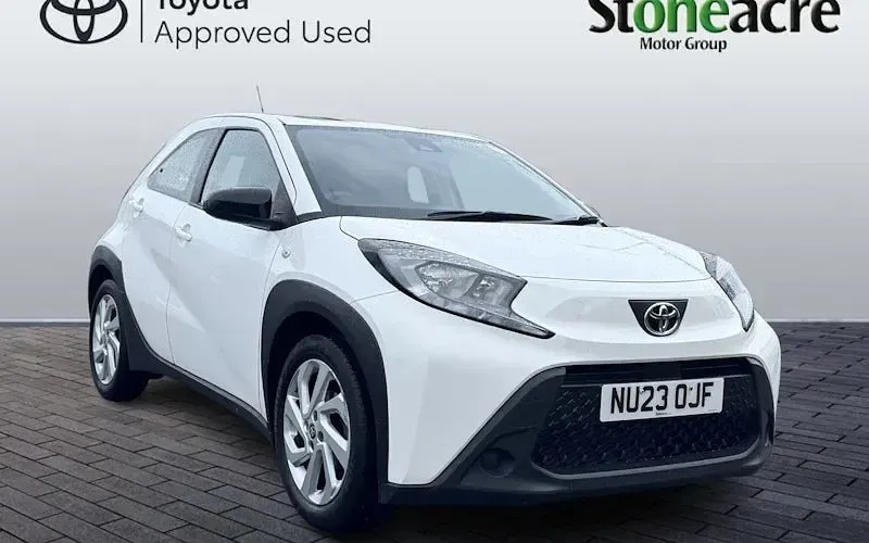 Used Toyota Aygo X PURE 72 HP (52 kW) 2025 SUV