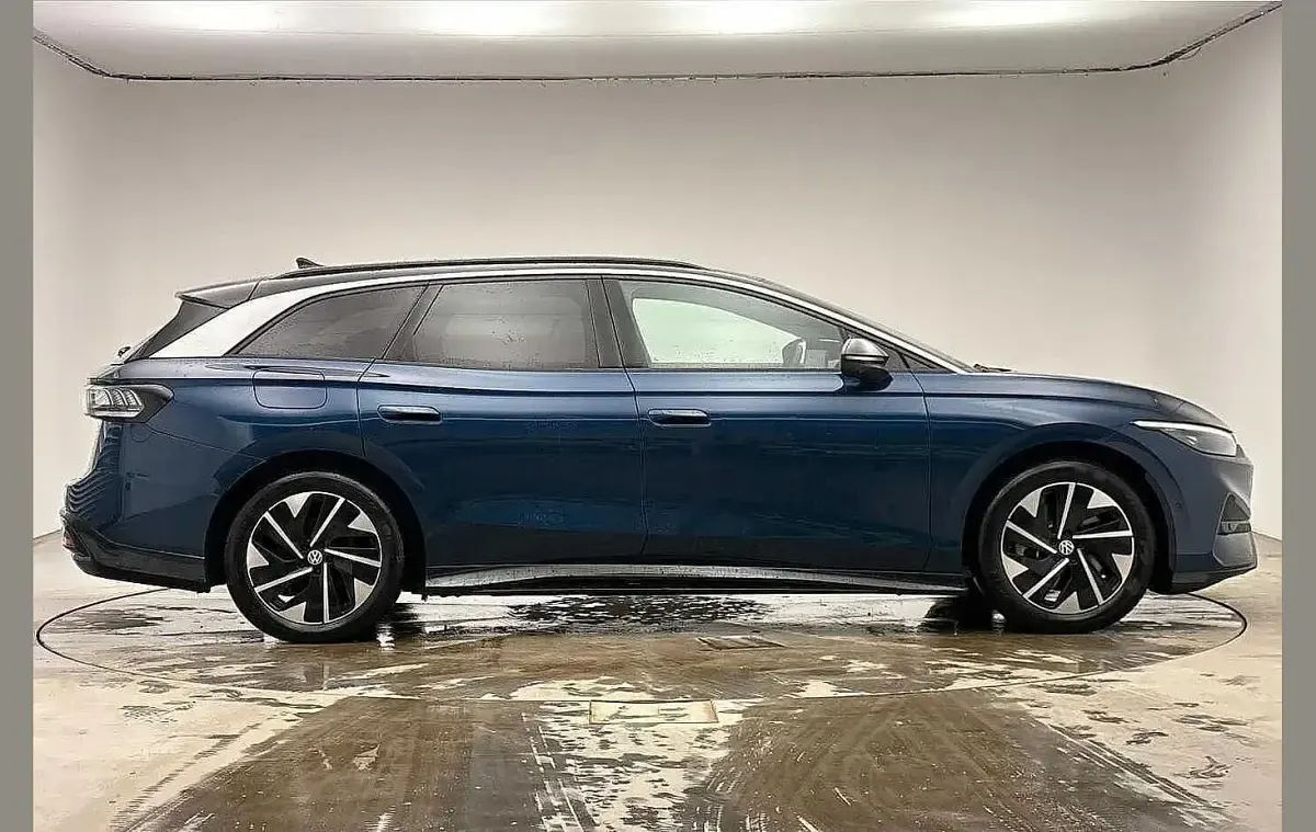 Used VW ID.7 Pro 210 kW (286 HP) 2026 Blue Estate