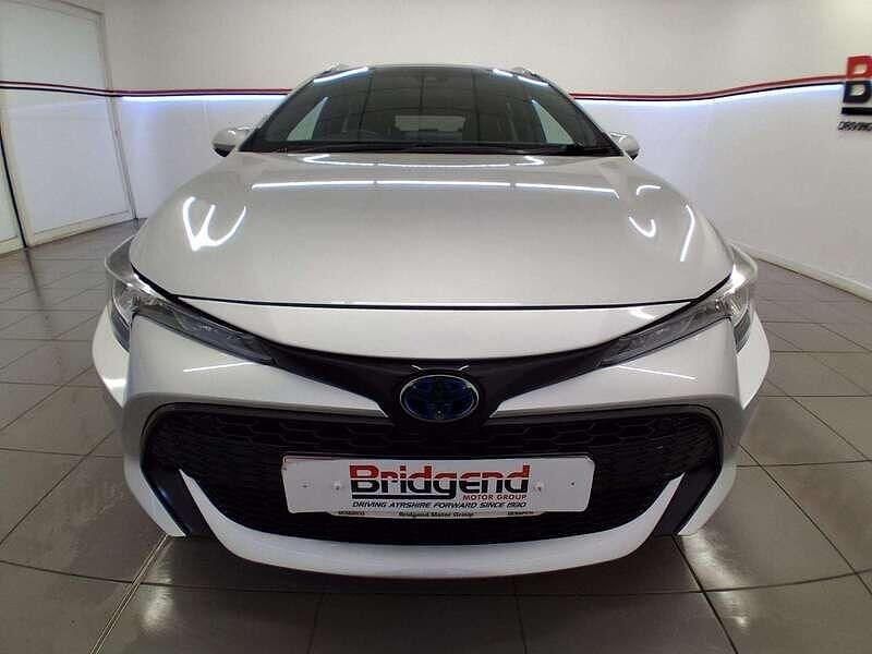 Usado Toyota Corolla 2021 Prateado Carrinha
