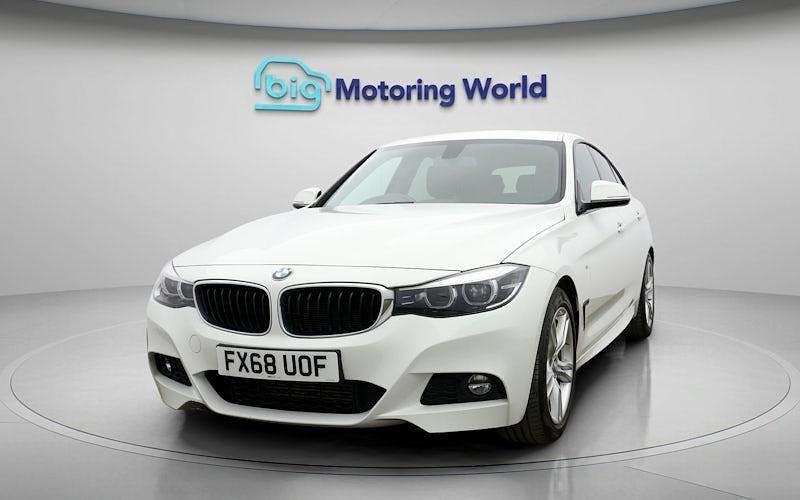 Used BMW 320 M Sport 190 HP (139 kW) 2018 White Hatchback