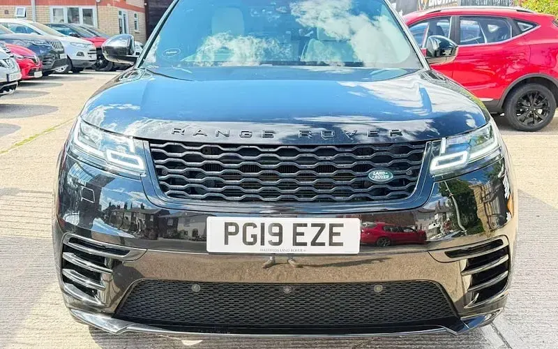 Used Land Rover Range Rover Velar R-Dynamic 179 HP (131 kW) 2020 SUV