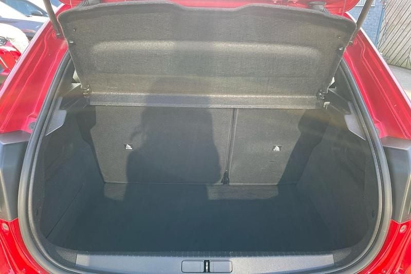 Used Peugeot 208 Allure Premium 99 HP (72 kW) 2020 Red Hatchback