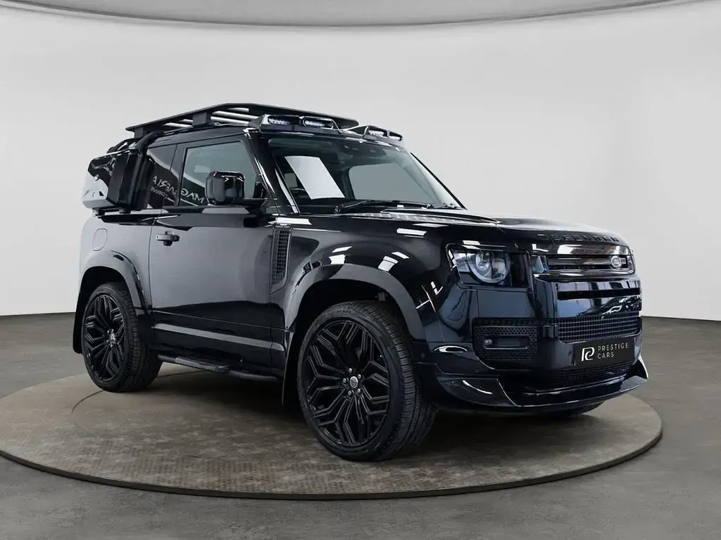 Used Land Rover Defender HSE 250 HP (183 kW) 2023 SUV