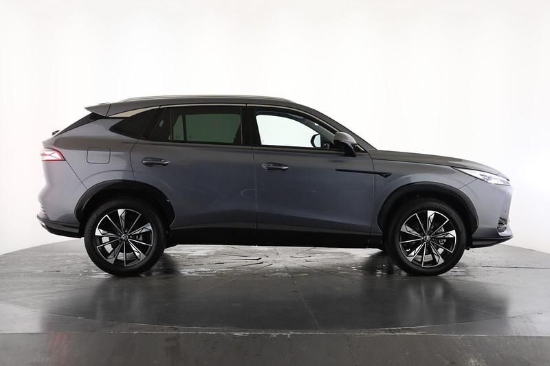 New MG HS Trophy 2025 SUV