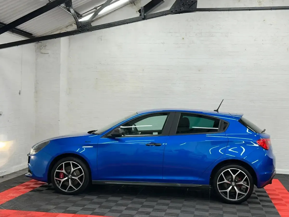 Used Alfa Romeo Giulietta Sprint 120 HP (88 kW) 2020 Blue Hatchback