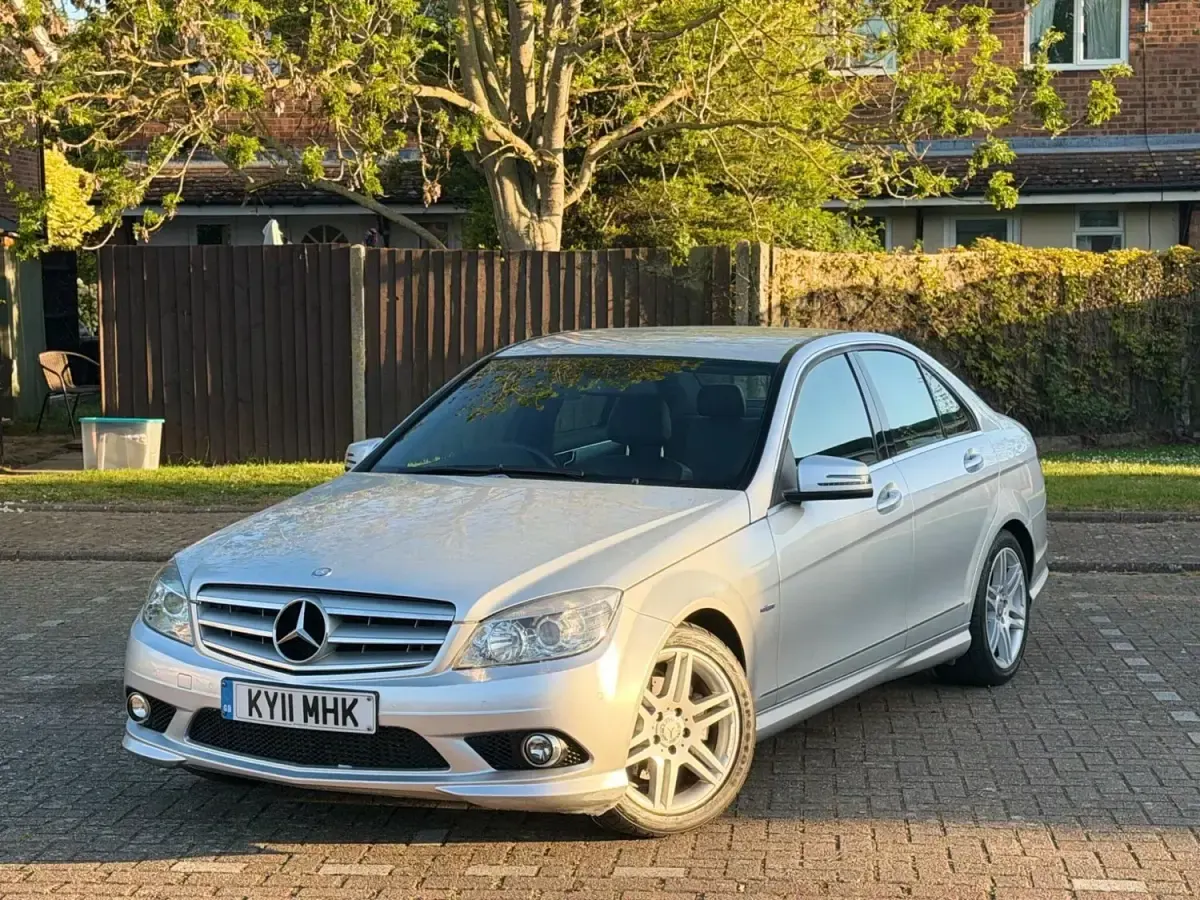 Second-hand Mercedes C220 2011 Argintiu Berlinǎ