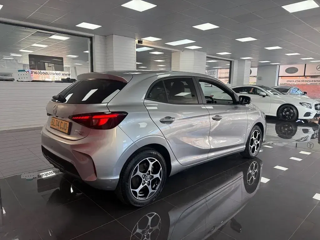 Used MG MG3 Trophy 194 HP (142 kW) 2024 Silver Hatchback