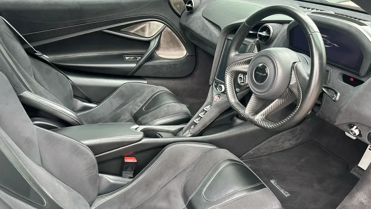Used McLaren 720S 720 HP (529 kW) 2018 Red Coupe
