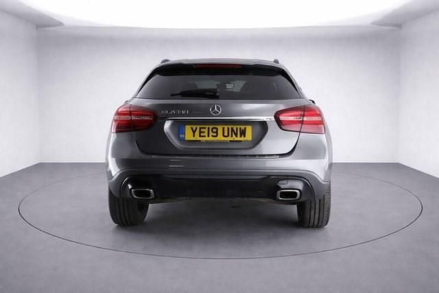 Used Mercedes GLA180 Urban 122 HP (89 kW) 2019 Grey SUV