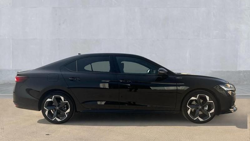 Used Skoda Superb SportLine 150 HP (110 kW) 2026 Midnight black Hatchback